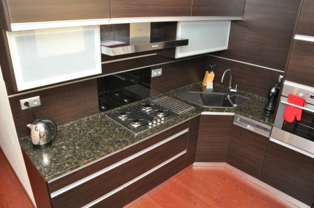 KUCHYNE MELAMÍNOVÉ