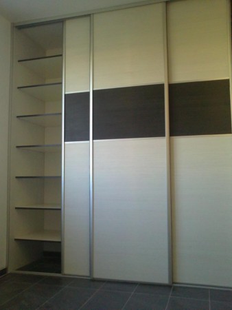 hacienda svetla / tmavá