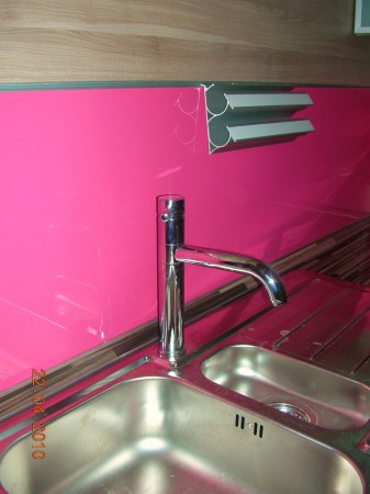 zafrezovaný réling